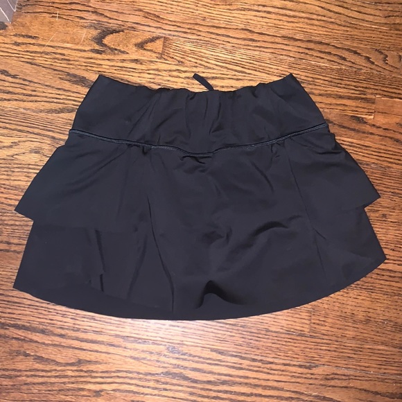 Athleta Pants - Athleta size S black skort w/drawstring EUC